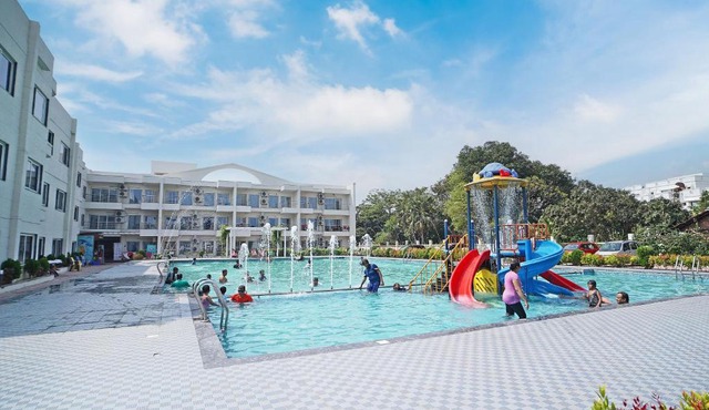 ROYAL GITANJALI RESORTS & SPA