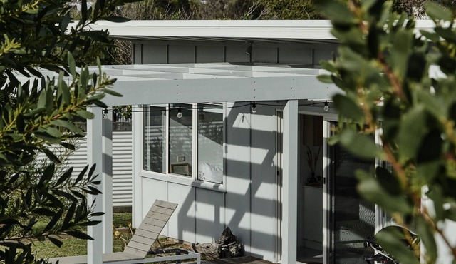 Salt Shack Bicheno | coastal charm, steps from the surf