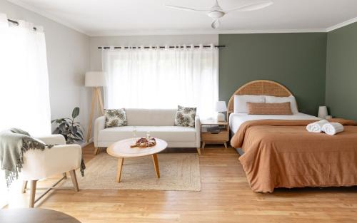 Saltbush Retreat