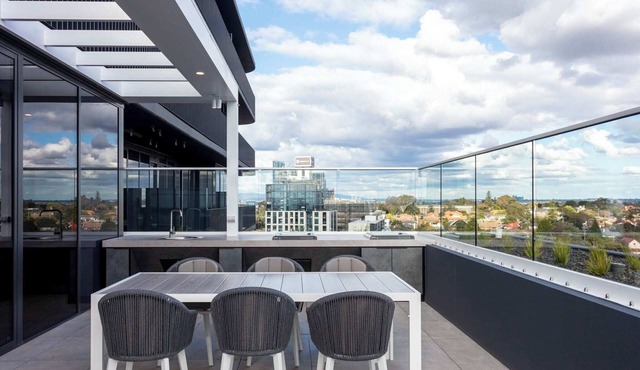 Samma| Modern 2BR Bell Street Bliss