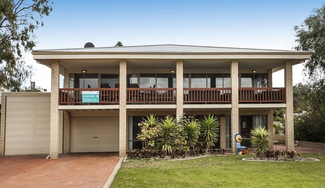 Sand Dunes - The perfect family holiday in Lancelin