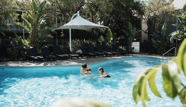 Sandblu: Beachfront Villa with Resort Facilities