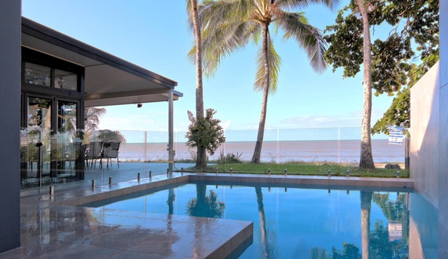 Sandcastle Retreat - Cairns Beaches