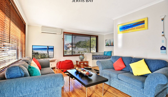 SANDY TOES JERVIS BAY - Pet Friendly - 2 Minutes WALK TO THE BEACH