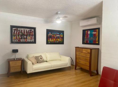 Santa Monica Apartment