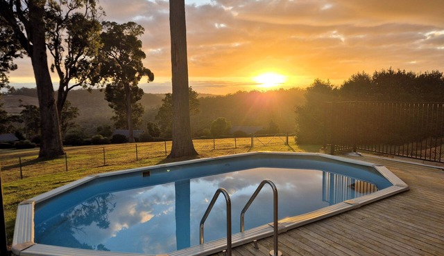 Scarlet Woods Big House (minimum 3 night stay)