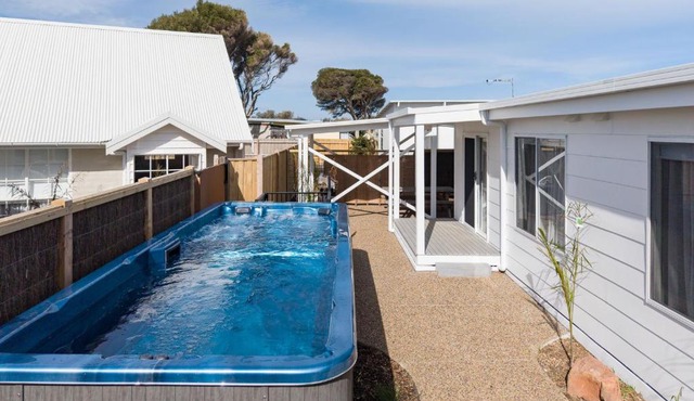 Seafoam Beach Retreat