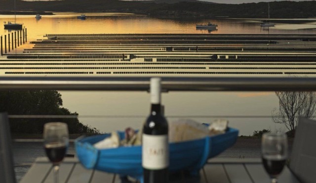 Seascape - Wonderful northern views, Clean, Modernised and Beautifully Decorated