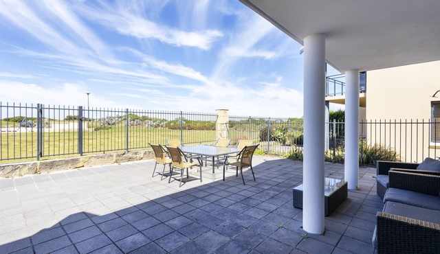 Seaview Apartment