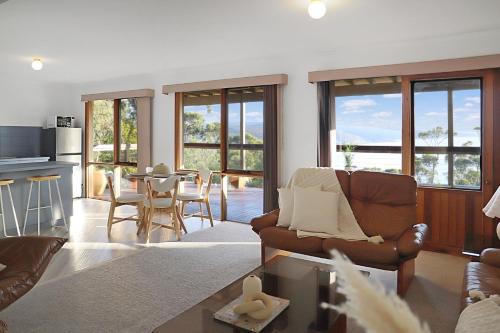 Seaview Cottage