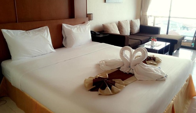Seaview Sriracha Hotel in Si Racha