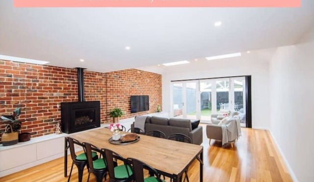 SENSATIONAL Renovated Cottage in Beautiful Seddon