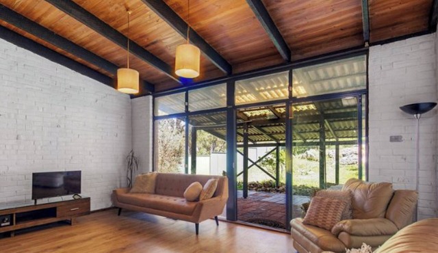 Serene Hills Retreat - Spacious & Peaceful Escape
