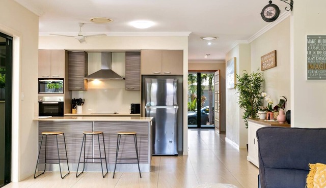 Serene Selwyn Coastal Villa near Trinity Beach