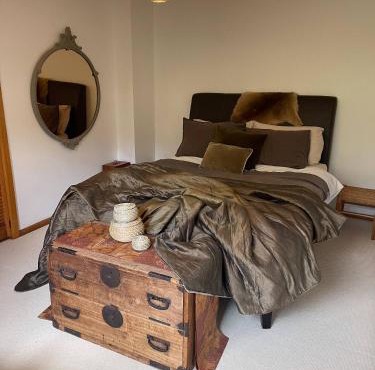 Serene Studio Retreat in Cygnet with Private Entrance