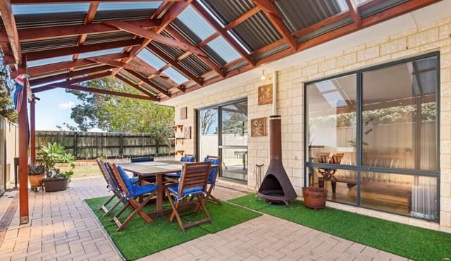Serenity and Style: Your Ashby Getaway Awaits