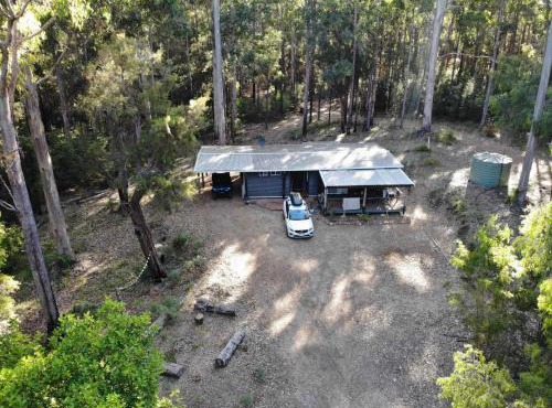 Settlers Cabin