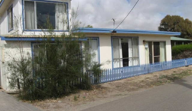 Shack 1345, Myponga Beach
