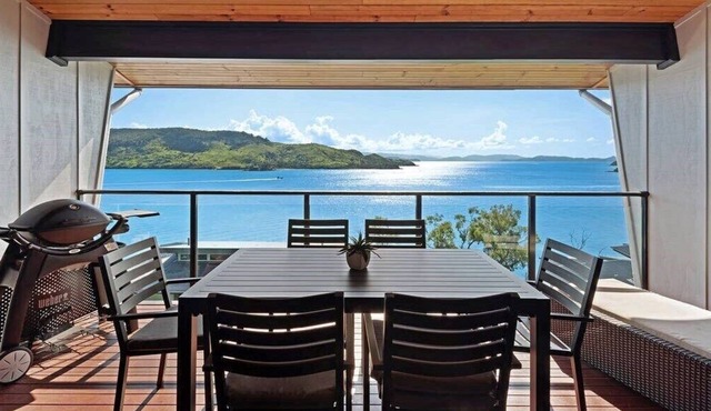 Shorelines 18, Seaview Apartment on Hamilton Island