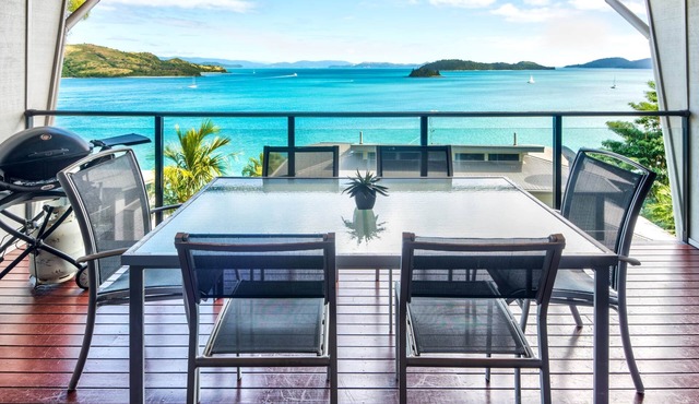Shorelines 26, Seaview Apartment on Hamilton Island