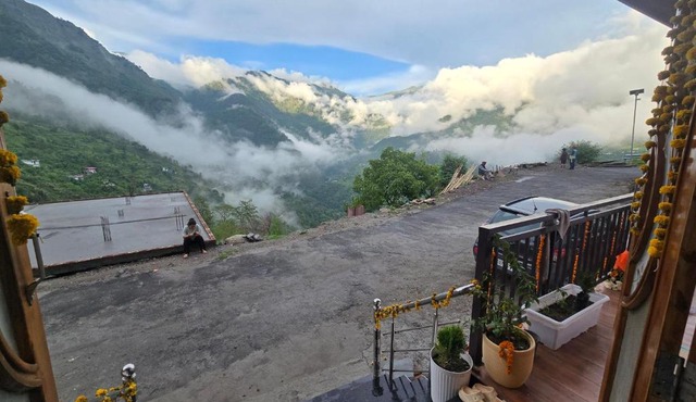 Shri Aashray in Chopta