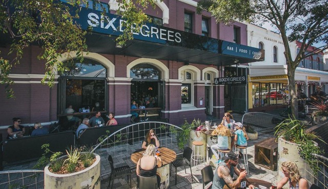 Six Degrees Boutique Hotel