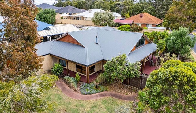 Sky Blue Retreat- Family Friendly, WIFI , Escape to Dalyellup