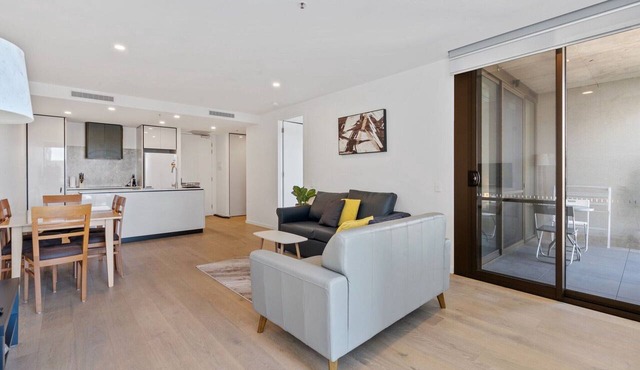 Sleek 1-Bed Canberra Flat with Gym & Sauna Access