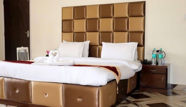 Snow Touch Resort By Sriniwasa Hotels in Kullu