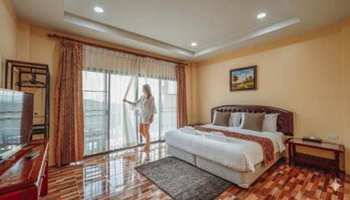 So View Phuket Resort in Ban Sam Kong