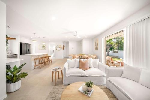 Solara Escape Mooloolaba - Luxe Pet-Friendly Home