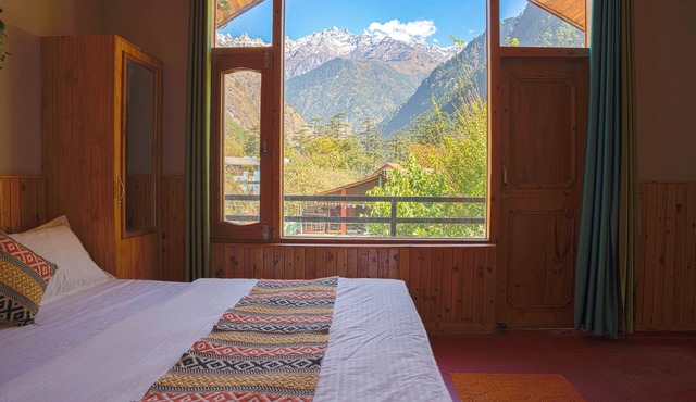 SolHaus hostel