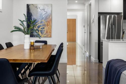 Sophisticated and Chic Living Experience UPMARKET Bowden