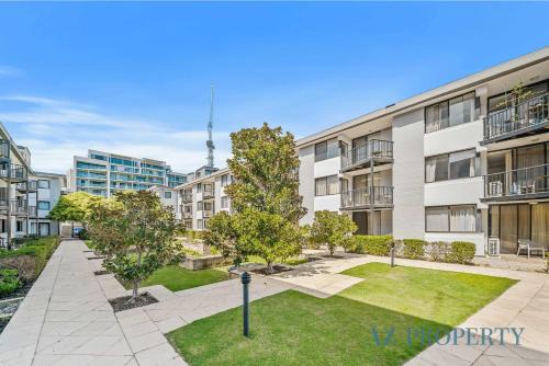 South Perth Gem Minutes to City & Foreshore