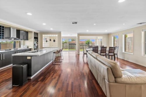 Spacious 2-Storey 4BR House Family Friendly