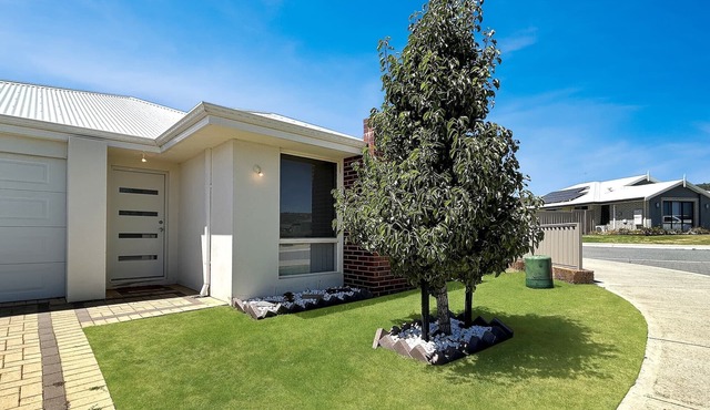 Spacious 3-Bed Home in Peaceful Byford