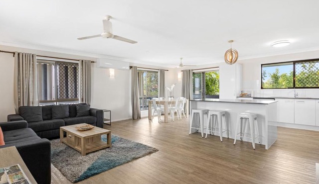Spacious 3-Bed Home with Balcony in Hervey Bay