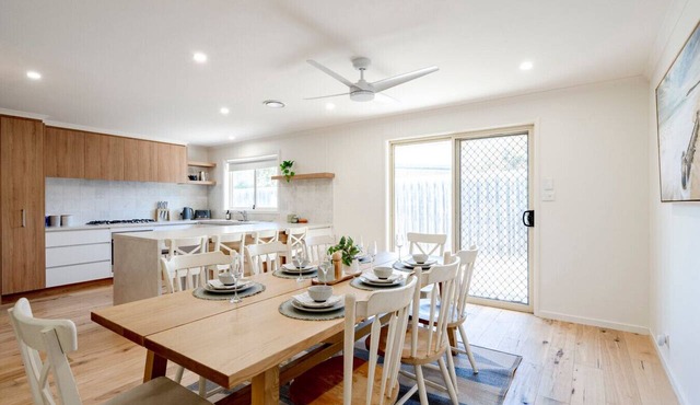 Spacious 3BR Beach House | Ocean Grove | 6 Guests