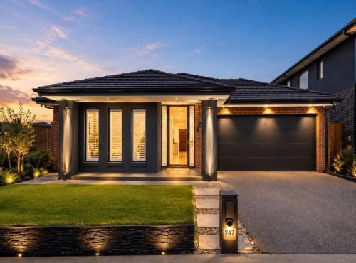 Spacious 4-Bedroom Family Home in Manor Lakes