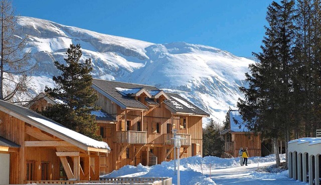 Spacious Alpine Chalet in Le Devoluy