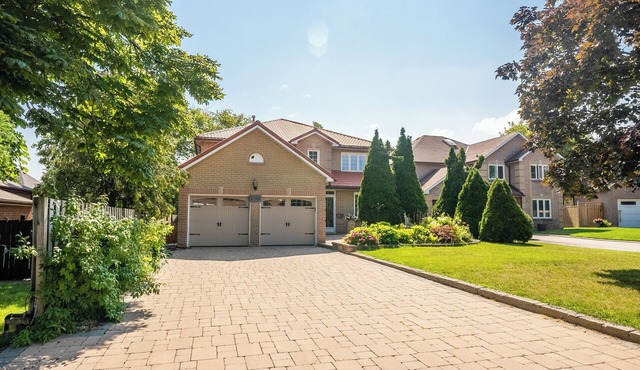 Spacious Beautiful House in Mississauga, 15 minutes from Toronto PRIME LOCATION! in Mississauga