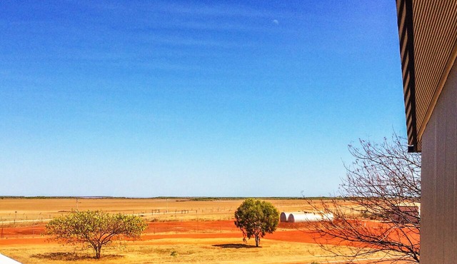 Spinifex Hotel