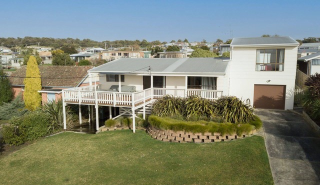 Spoil yourself in this centrally located beach house overlooking the vast.