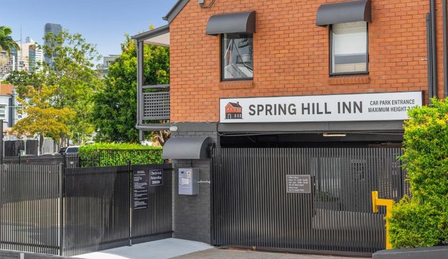 Spring Hill Inn