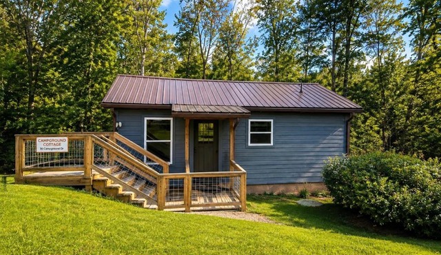 Springmaid Mountain Retreat & Stables in Spruce Pine