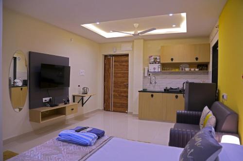 Srinivasam-StudioFlat15-Kondapur in Lingampalli