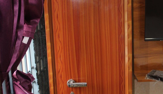 Srivari Lodge in Aarkadu