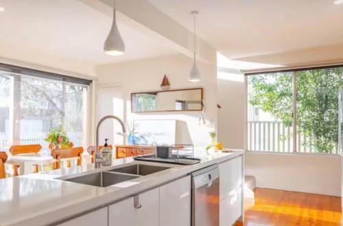 St Leonards Holiday Beach House