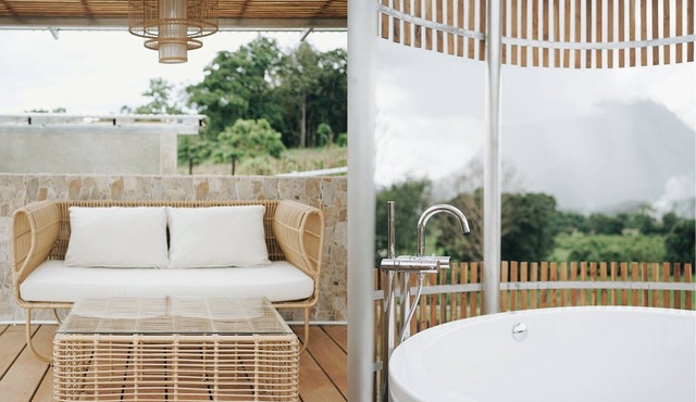 Stargazing Glamping Dome in Chiang Mai in Chiang Dao