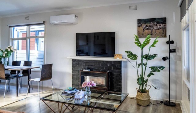 StayAU Cozy 3BR Getaway Near Westfield Knox